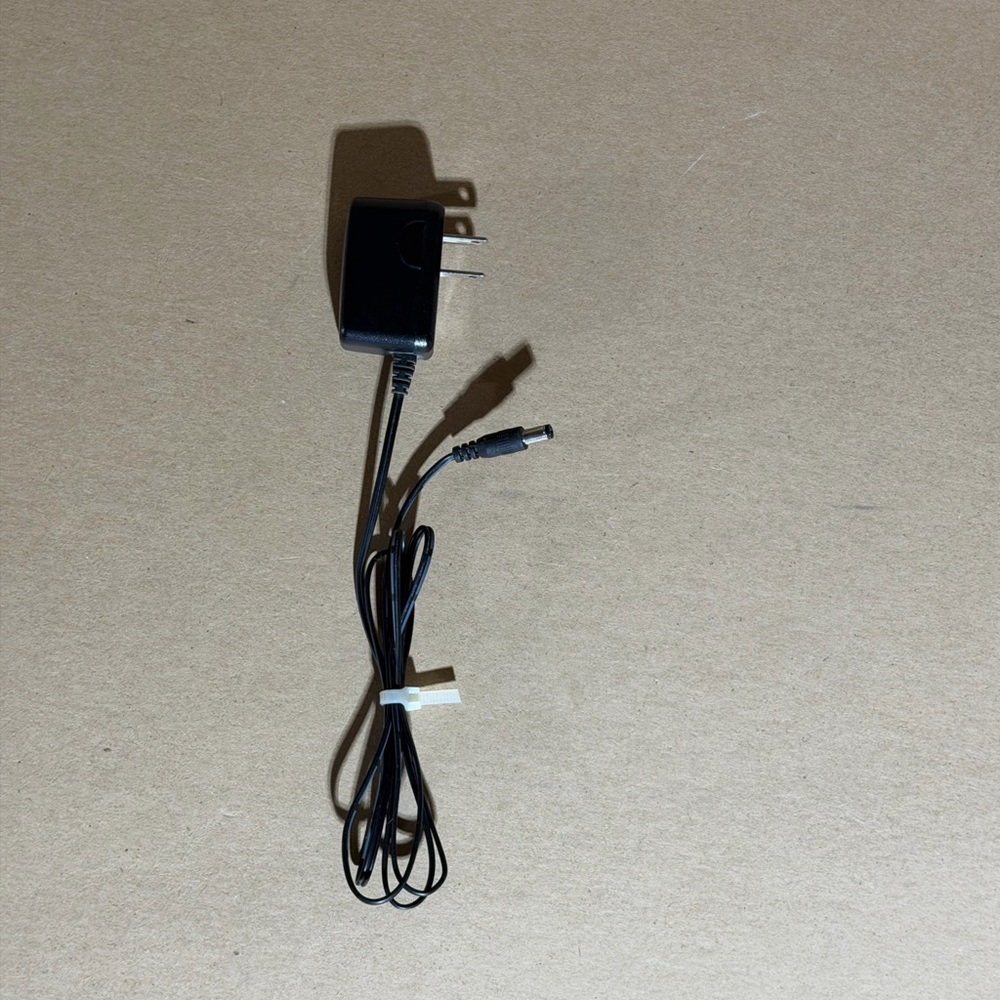 Kuantan KT05W050100USD 5V 1A AC Power Adapter